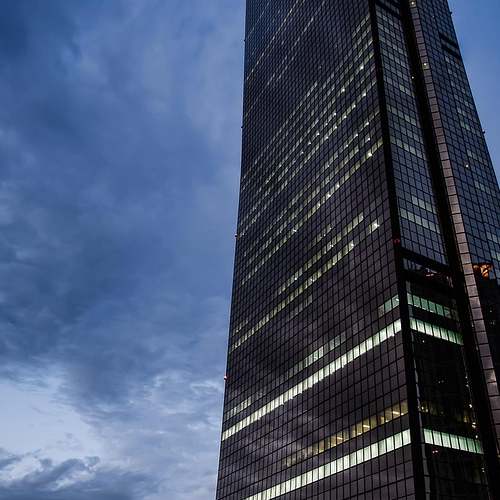 올리브영에서 여드름과 고민을 덜어줄 일리윤 세라마이드 클렌징폼 추천!